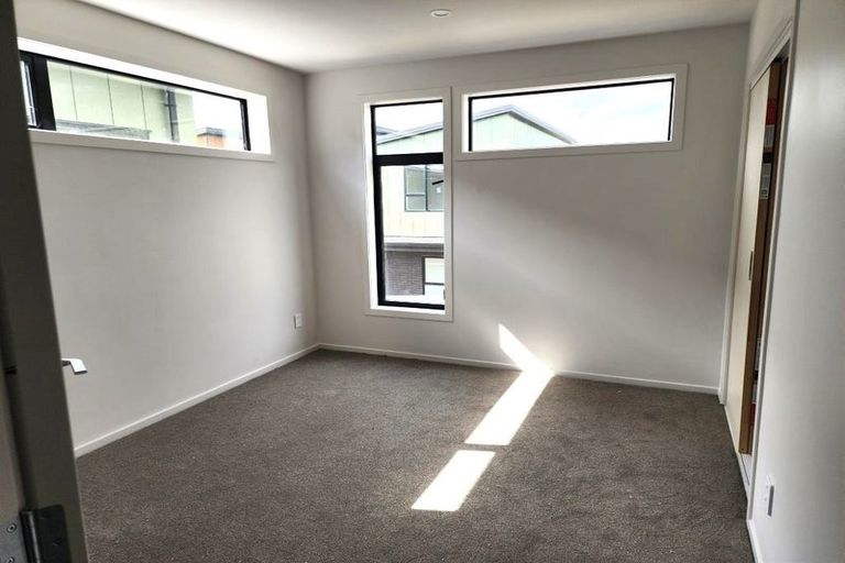 Photo of property in 8/7 Johnston Grove, Taita, Lower Hutt, 5011