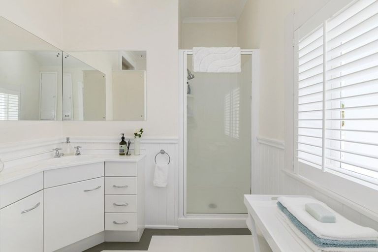 Photo of property in 10 Penrose Street, Woburn, Lower Hutt, 5010