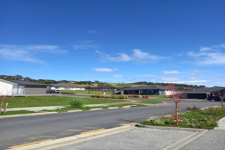 Photo of property in 3 Rongomai Street, Helensville, 0800