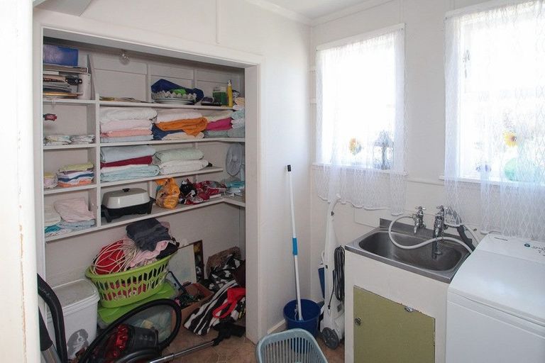 Photo of property in 4 Robertson Street, Oamaru North, Oamaru, 9400