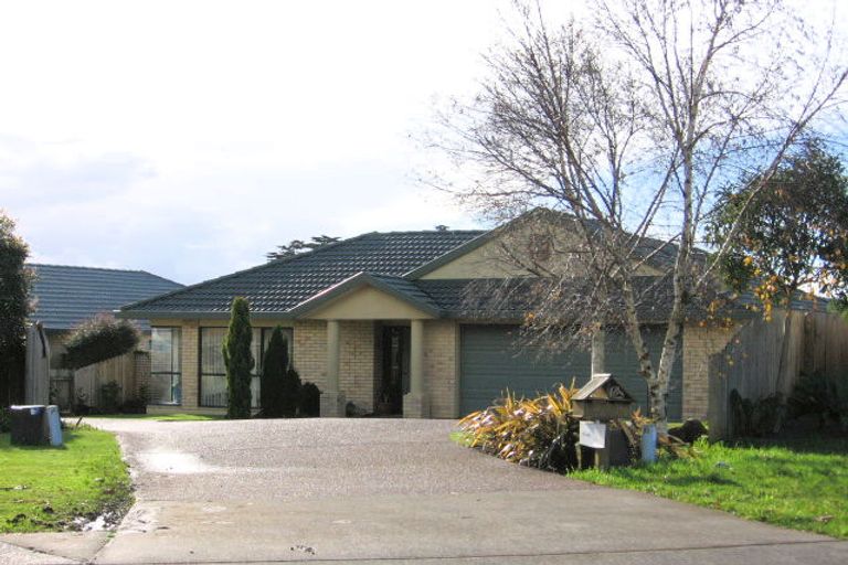 Photo of property in 9 Nier Place, East Tamaki Heights, Auckland, 2016