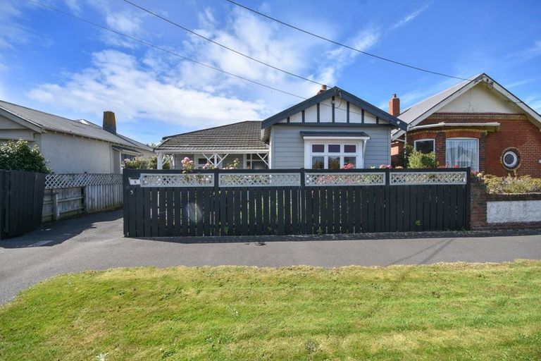 Photo of property in 5 Nile Street, Saint Clair, Dunedin, 9012