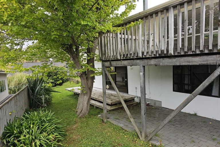 Photo of property in 50 Postgate Drive, Whitby, Porirua, 5024