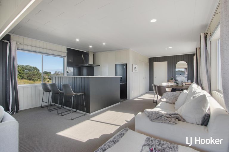 Photo of property in 287 Seaforth Road, Waihi Beach, 3611