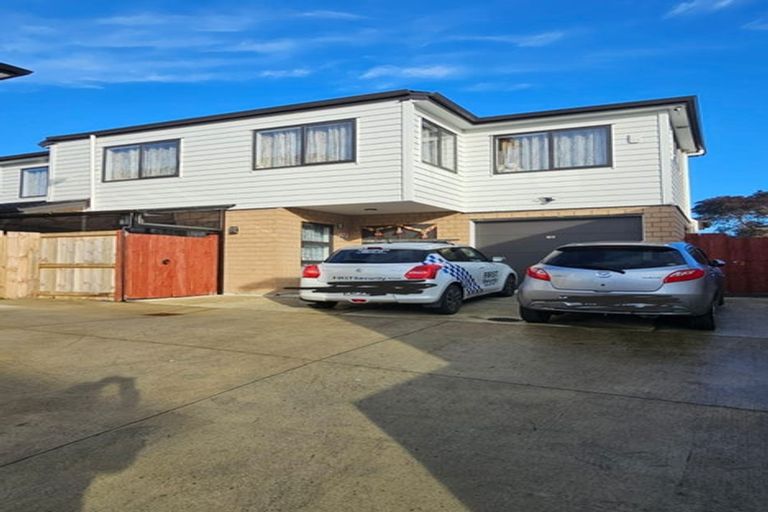 Photo of property in 75a Andrew Road, Howick, Auckland, 2010