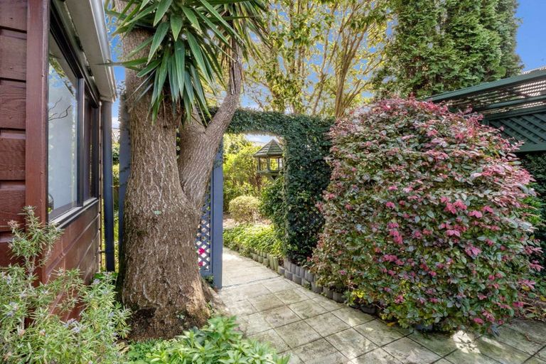 Photo of property in 27a Collingwood Street, Hokowhitu, Palmerston North, 4410