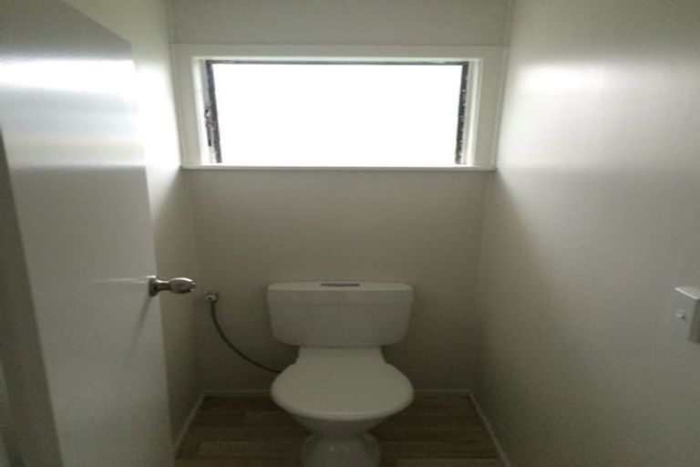 Photo of property in 2 Fields Road, Manurewa, Auckland, 2102