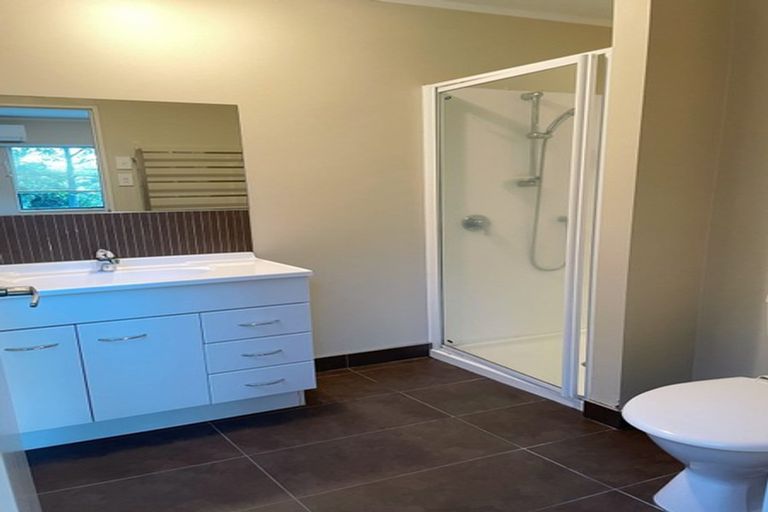 Photo of property in 168 Verbena Road, Birkdale, Auckland, 0626