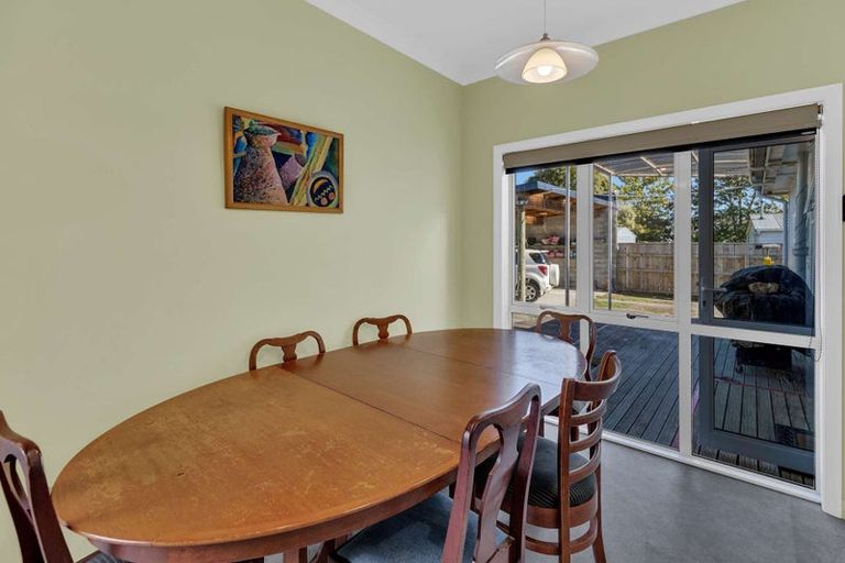 Photo of property in 10 William Street, Marton, 4710