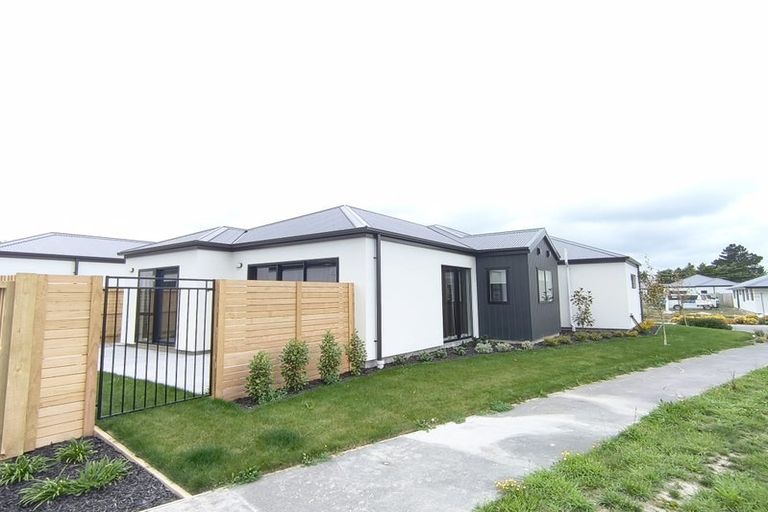 Photo of property in 14 Anzac Lane, Rolleston, 7614