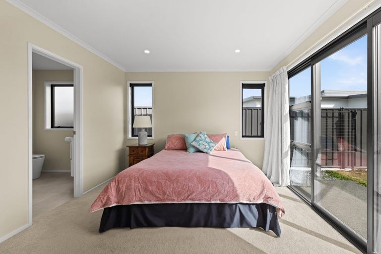 Photo of property in 17 Mohaka Street, Poraiti, Napier, 4112