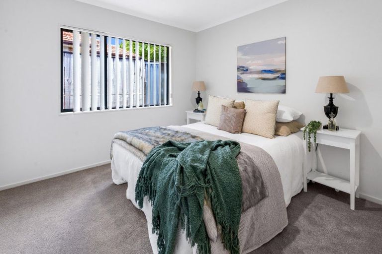 Photo of property in 8 Gilford Place, East Tamaki Heights, Auckland, 2016