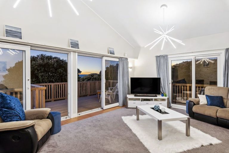 Photo of property in 7 Nuhaka Place, Paraparaumu Beach, Paraparaumu, 5032