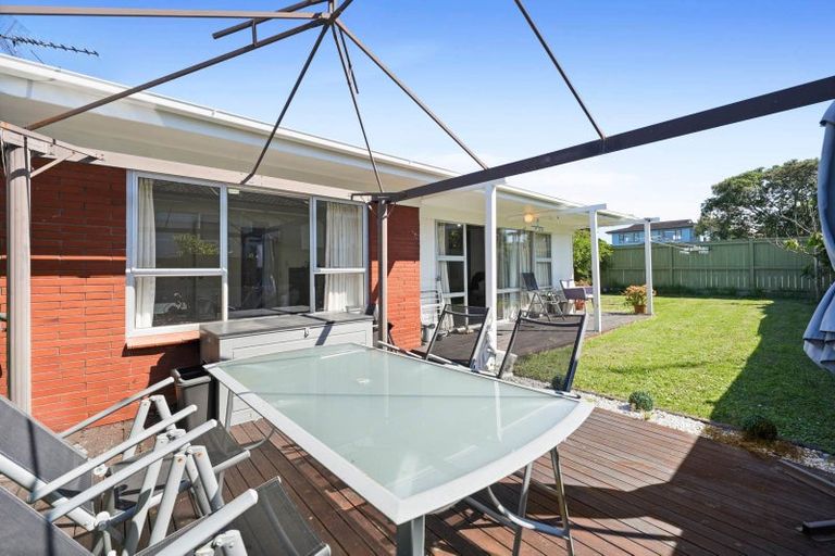 Photo of property in 1/162 Pigeon Mountain Road, Half Moon Bay, Auckland, 2012