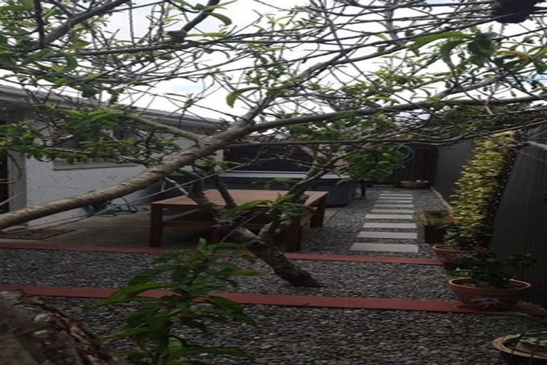 Photo of property in 22 Mahana Road, Paraparaumu Beach, Paraparaumu, 5032