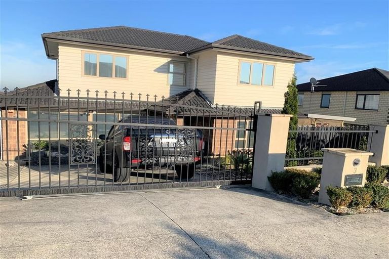 Photo of property in 3 Kirikiri Drive, Papakura, 2110