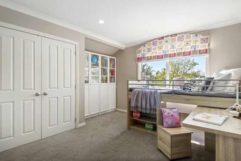 Photo of property in 16 Oakway Drive, Schnapper Rock, Auckland, 0632