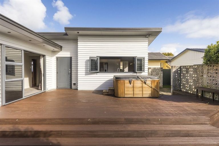 Photo of property in 26 Sheffield Street, Awapuni, Palmerston North, 4412