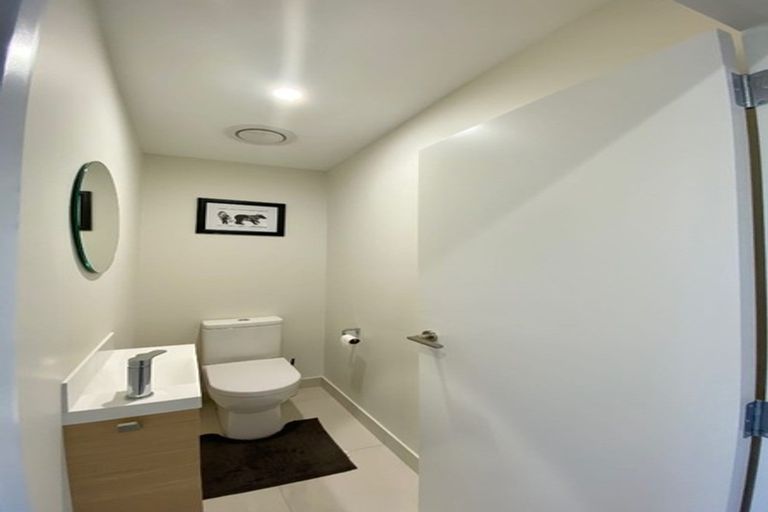 Photo of property in 82 Flat Bush School Road, Flat Bush, Auckland, 2019