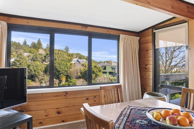 Photo of property in 10 Ridge Lane, New Plymouth, 4310