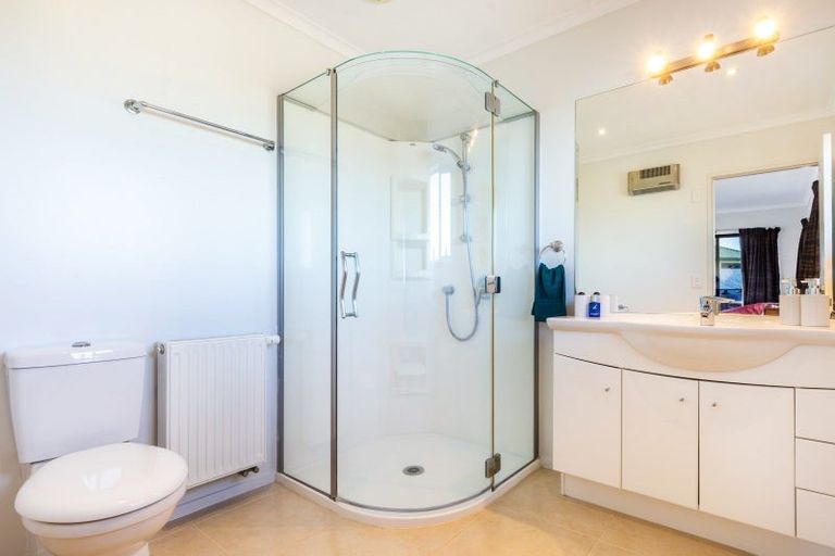 Photo of property in 2 Julies Way, Rangatira Park, Taupo, 3330