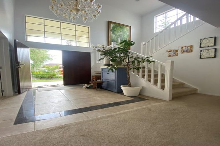 Photo of property in 12 Maybole Drive, Flat Bush, Auckland, 2016