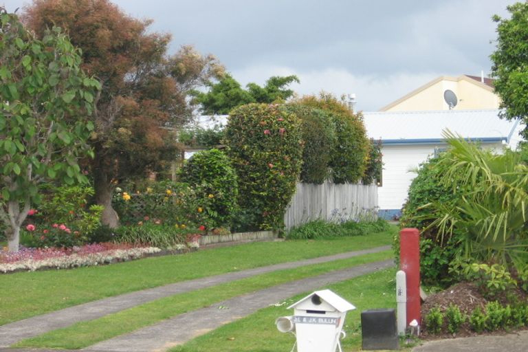 Photo of property in 22 Coppelia Avenue, Omokoroa, 3114