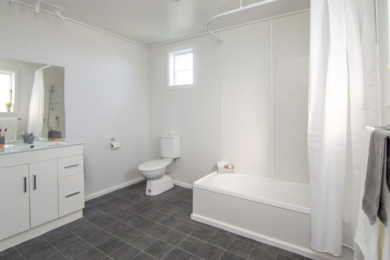 Photo of property in 31b Hulme Street, Roslyn, Palmerston North, 4414