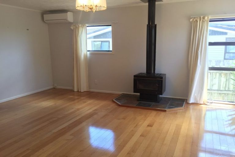 Photo of property in 1/11 Richard Avenue, Bucklands Beach, Auckland, 2014