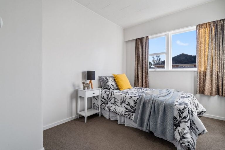 Photo of property in 73 Marne Road, Papakura, 2110