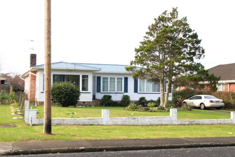 Photo of property in 53 Hallberry Road, Mangere East, Auckland, 2024