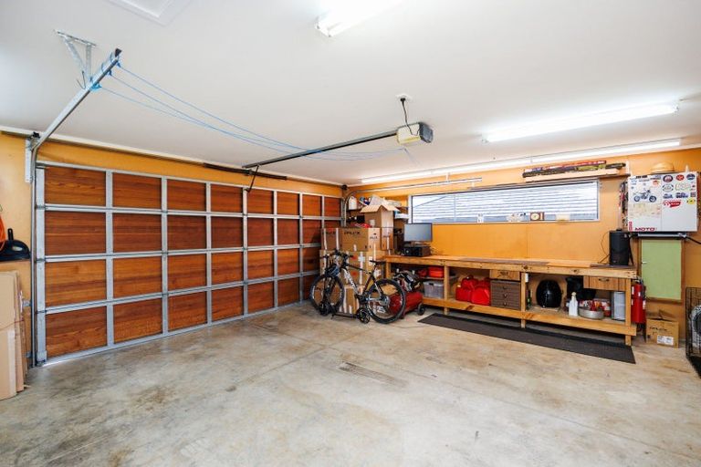 Photo of property in 6 Waipatere Court, Ashhurst, 4810
