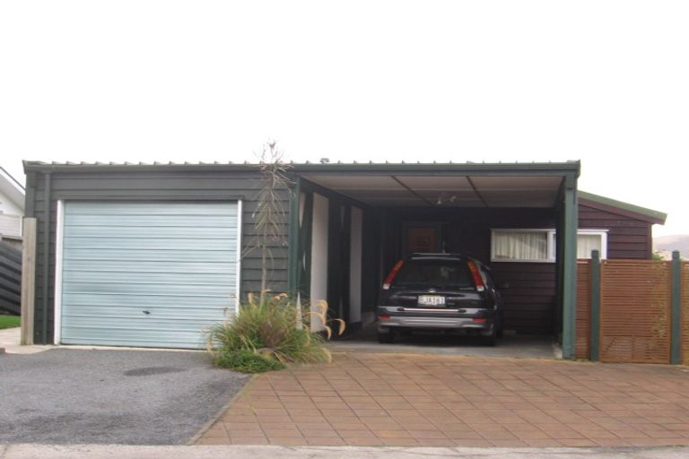 Photo of property in 35b Cambrian Street, Churton Park, Wellington, 6037