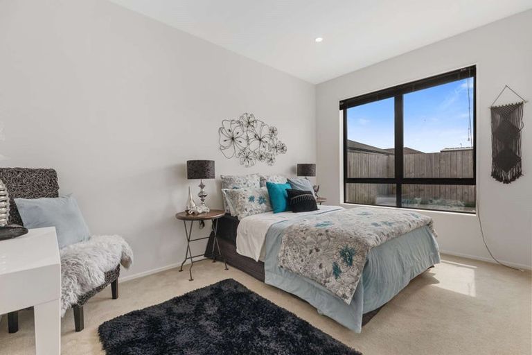 Photo of property in 7 O Ruamano Crescent, Pukekohe, 2120
