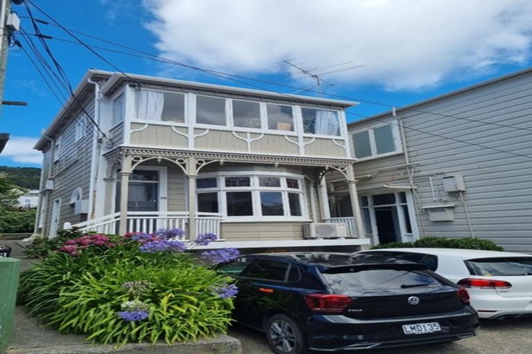 Photo of property in 28 Roxburgh Street, Mount Victoria, Wellington, 6011
