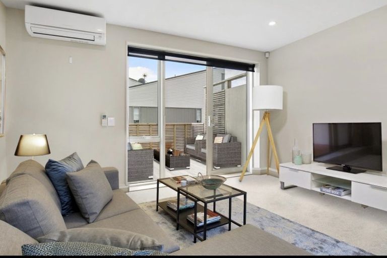 Photo of property in 12/31u Princess Terrace, Newtown, Wellington, 6021