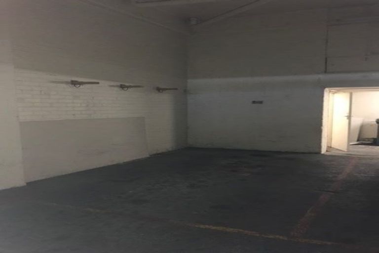 Photo of property in Lexington Apartments, 33u8 Hania Street, Mount Victoria, Wellington, 6011