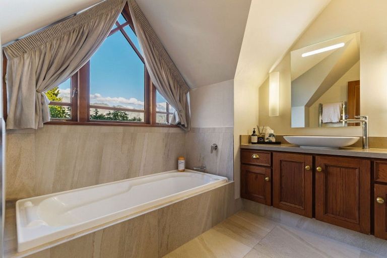 Photo of property in 50 Edinburgh Drive, Queenstown, 9300