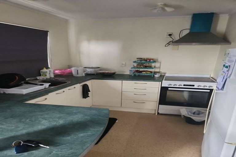 Photo of property in 6 Clark Street, Manurewa, Auckland, 2102