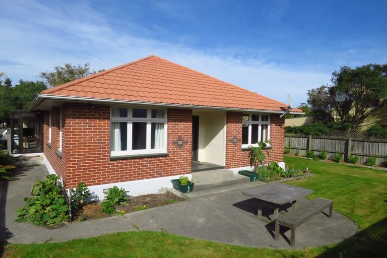 Photo of property in 135 Fisher Avenue, Beckenham, Christchurch, 8023