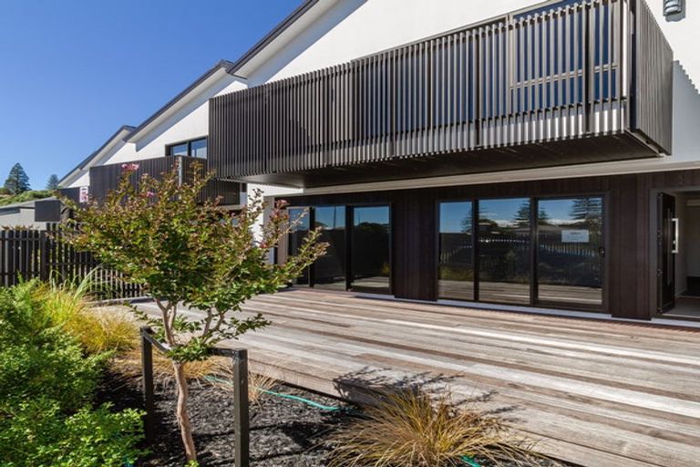 Photo of property in 2 Kenny Avenue, Ahuriri, Napier, 4110