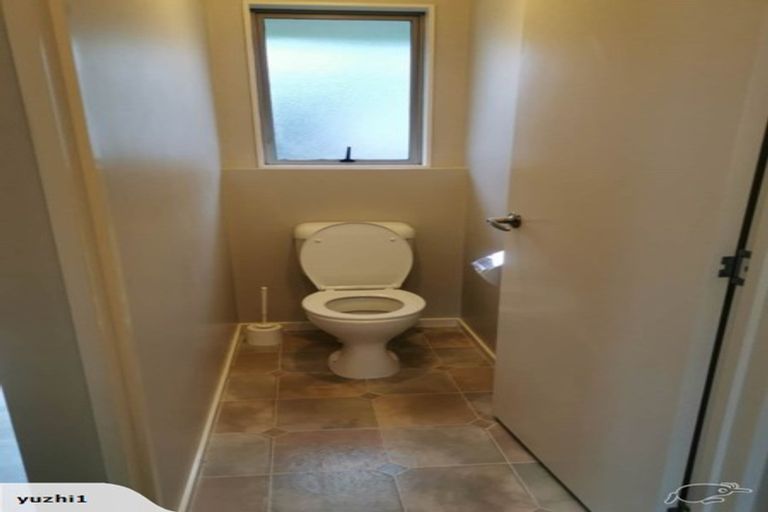 Photo of property in 48 Candia Road, Swanson, Auckland, 0614