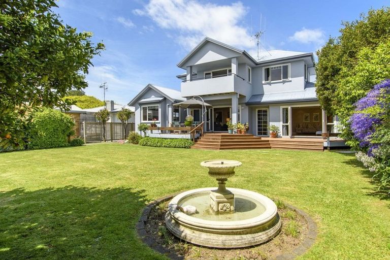 Photo of property in 30 Hinewa Road, Otumoetai, Tauranga, 3110