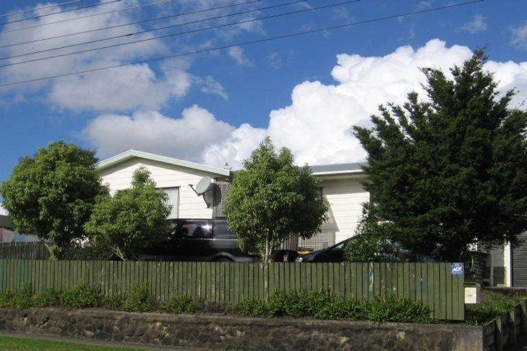 Photo of property in 154b Henderson Valley Road, Henderson, Auckland, 0612