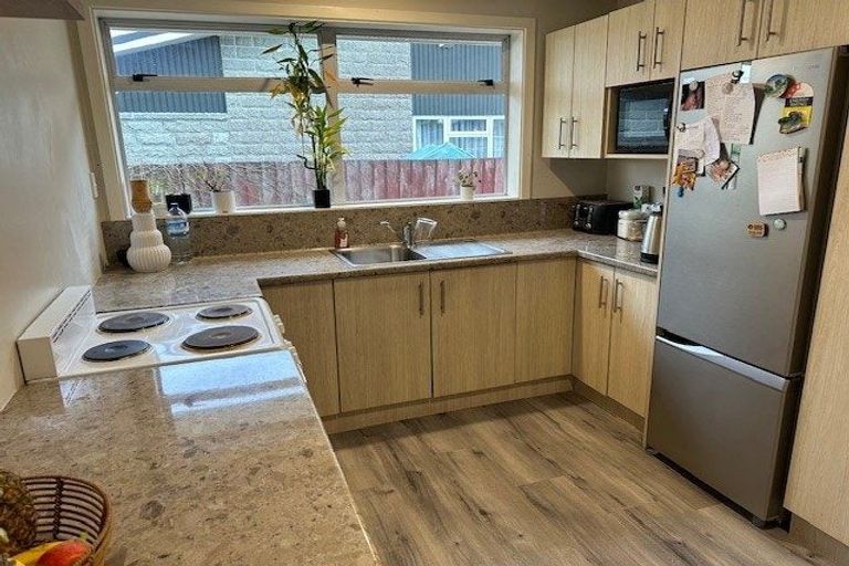 Photo of property in 43 Erin Crescent, Mairehau, Christchurch, 8013