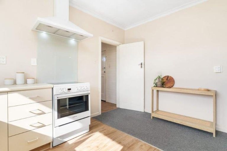 Photo of property in 1/216 Knowles Street, St Albans, Christchurch, 8052