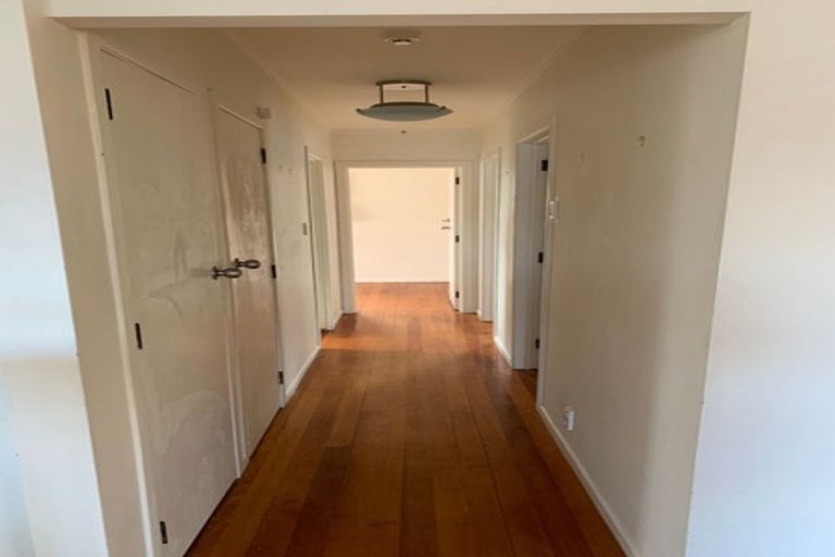 Photo of property in 1/44 College Road, Northcote, Auckland, 0627