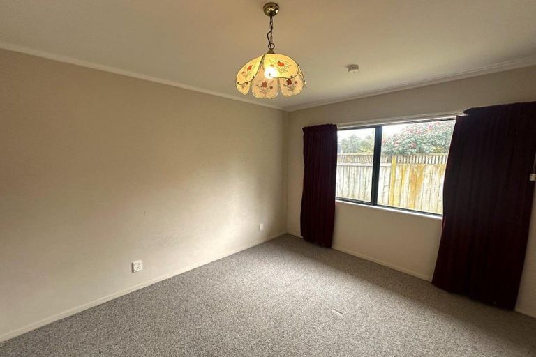 Photo of property in 4a Brett Place, Takaro, Palmerston North, 4412