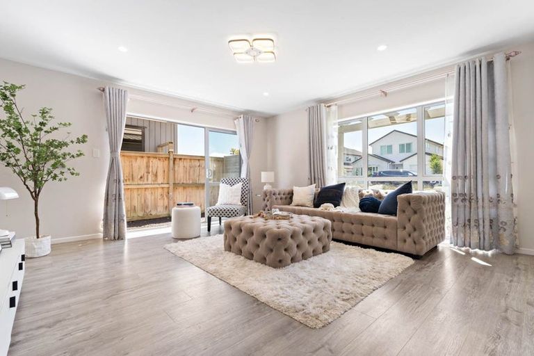 Photo of property in 11 Camp X Place, Whenuapai, Auckland, 0618