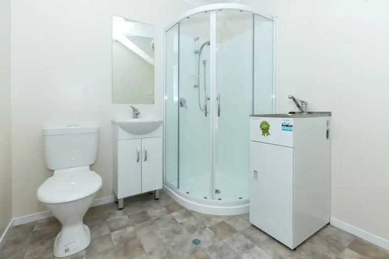 Photo of property in 50u2 Helena Road, Hillcrest, Hamilton, 3216